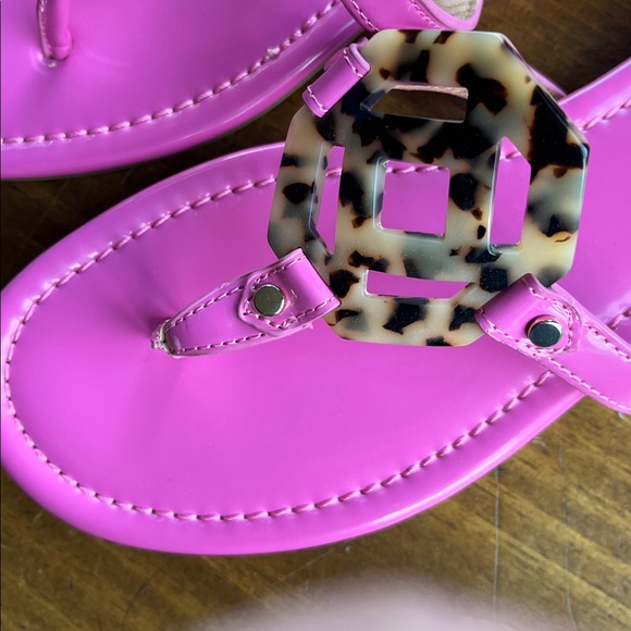 J. McLaughlin NWOT Lucy Flip flops Sz 8 - Picture 4 of 8